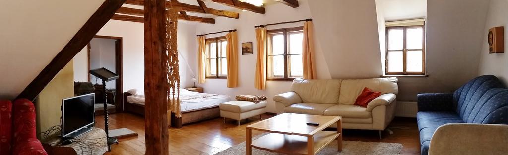 Casa Cojo Apartman Segesvár Szoba fotó